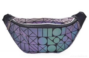 Ledvinka CHAMELEON GEOMETRIC reflexně svítící při dopadu světla Dedra