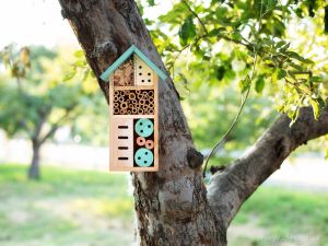 Dřevěný hmyzí hotel/domeček do zahrady mintový Dedra